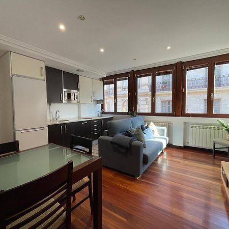 Atuaire Home Vivienda A Luminosa Parking Incluido En Plena Calle Comercial Burgo Eksteriør billede