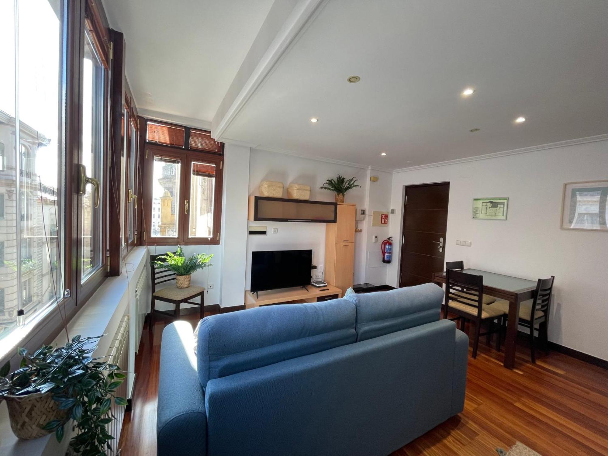 Atuaire Home Vivienda A Luminosa Parking Incluido En Plena Calle Comercial Burgo Eksteriør billede