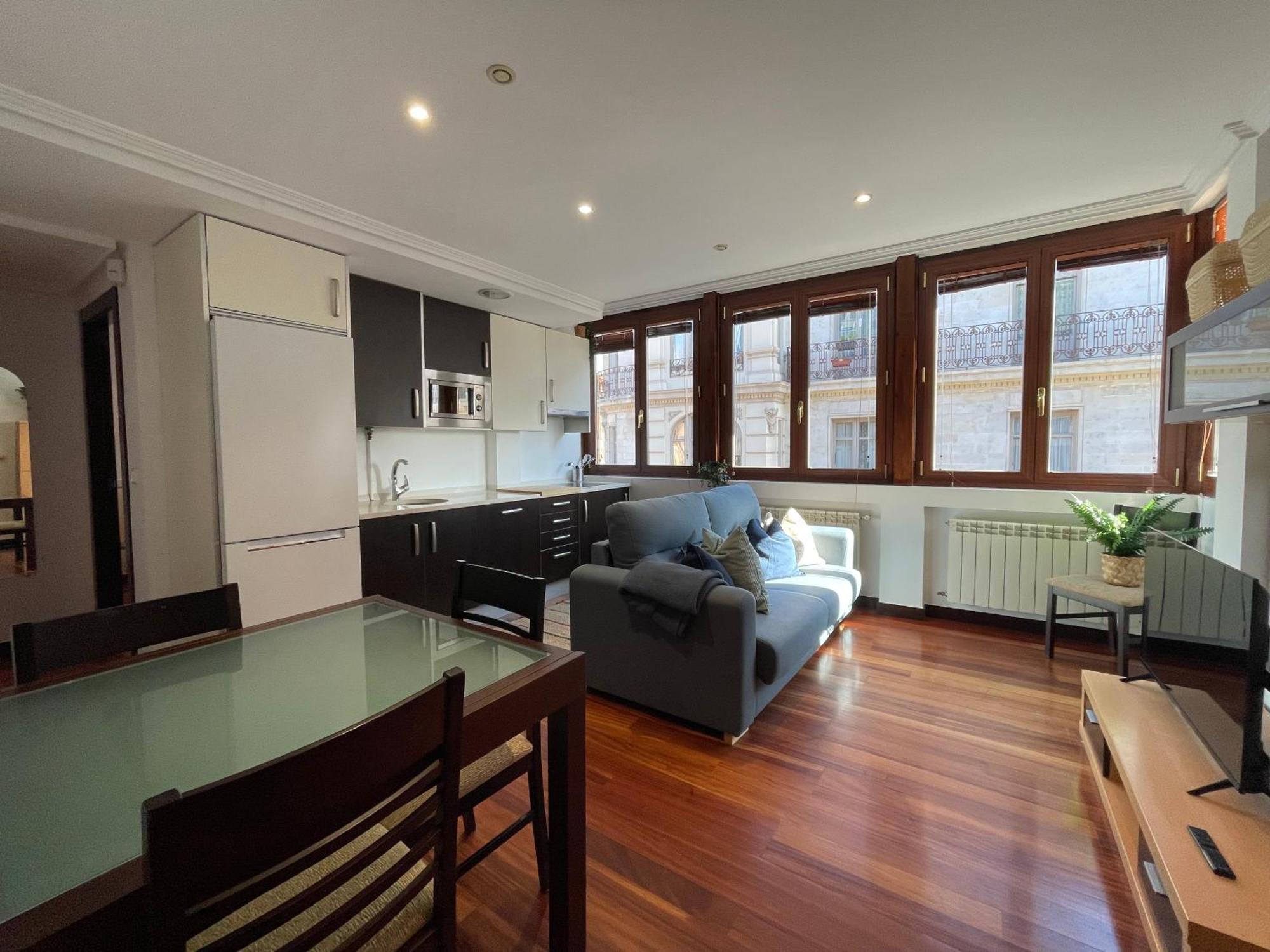 Atuaire Home Vivienda A Luminosa Parking Incluido En Plena Calle Comercial Burgo Eksteriør billede